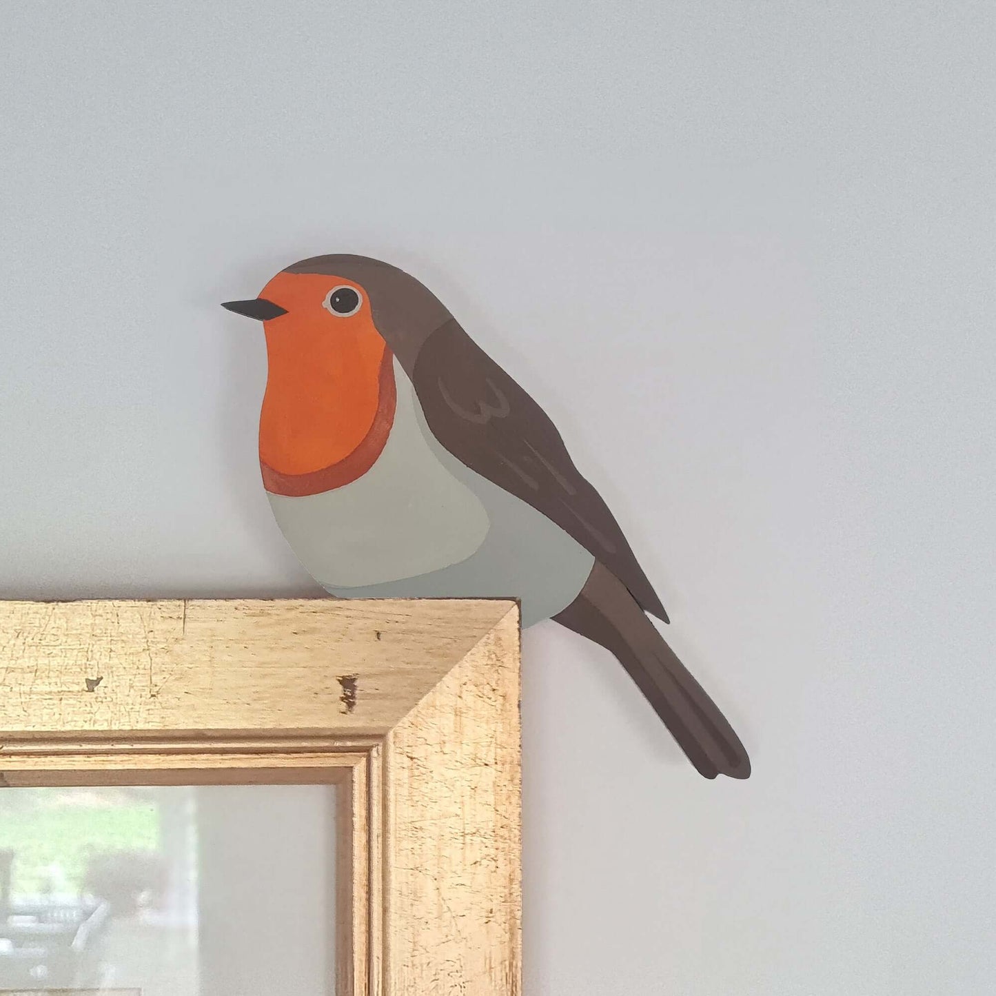 Robin Hand Painted Wooden Bird Corner Decoration - Left or Right Facing - Perfect For Door Frames, Cupboards, Light Switches, Pictures & More