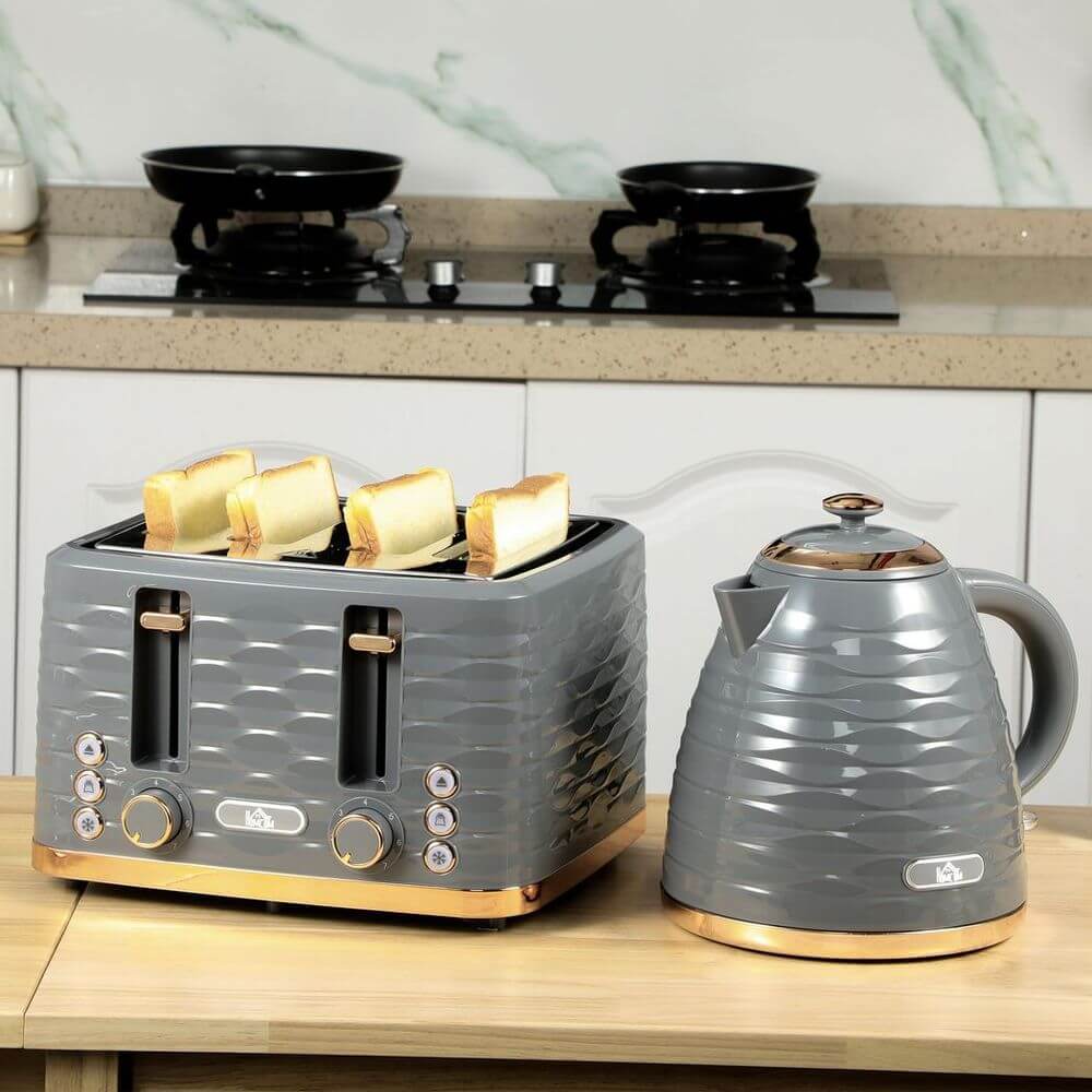 Grey HOMCOM Rapid Boil Kettle & 4 Slice Toaster In Use