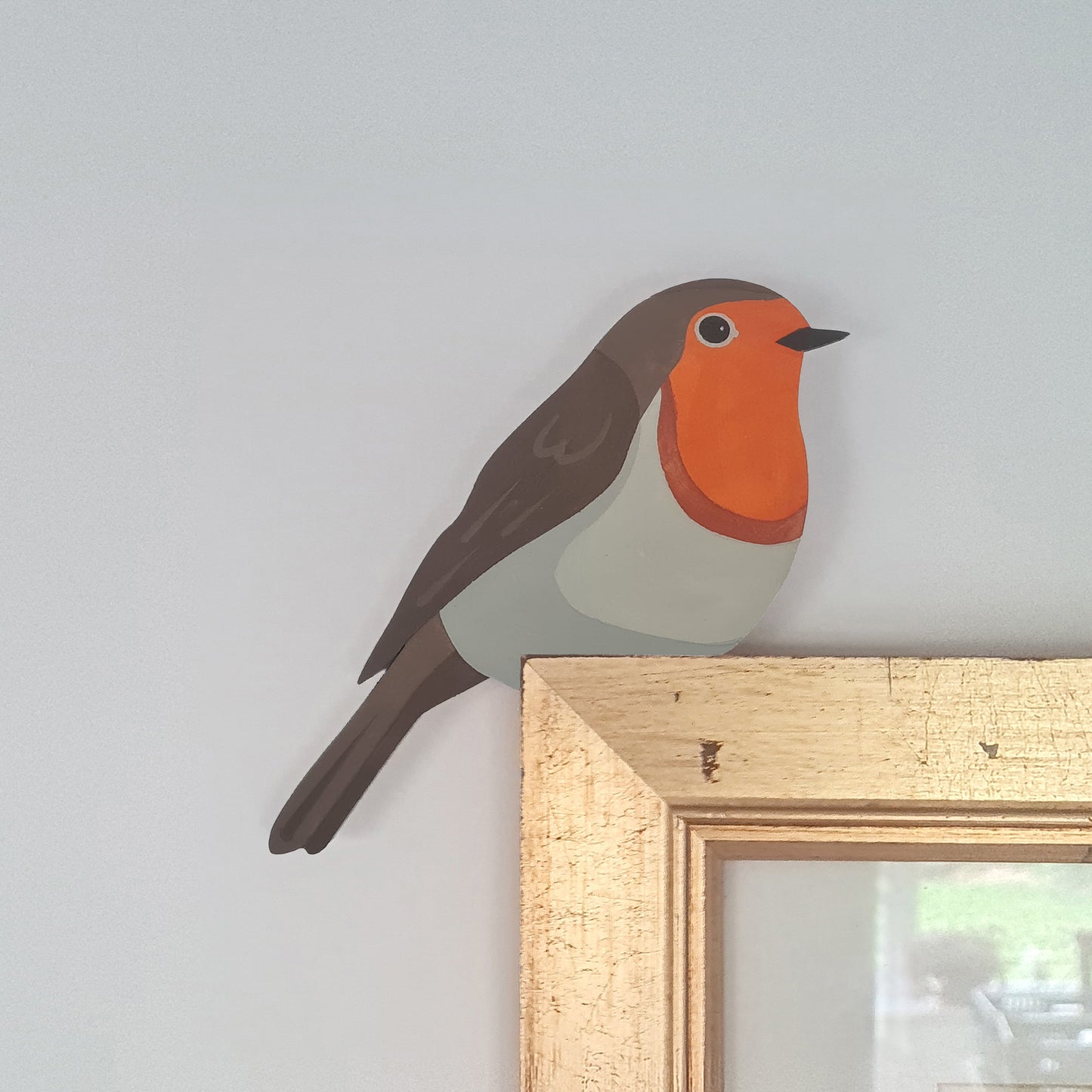 Robin Hand Painted Wooden Bird Corner Decoration - Left or Right Facing - Perfect For Door Frames, Cupboards, Light Switches, Pictures & More